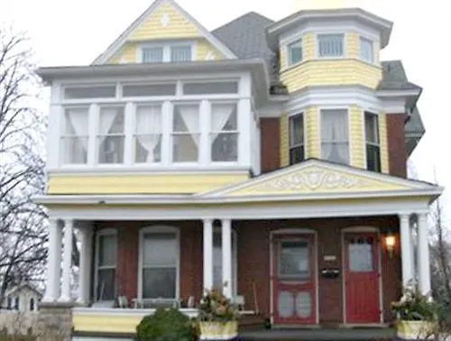 *** Oda ve Kahvaltı A Night To Remember B & B Niagara Şelalesi Kanada