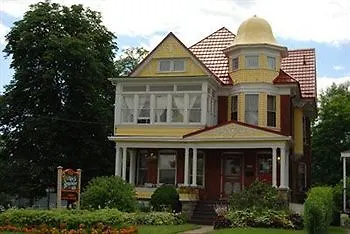 A Night To Remember B & B Niagara Falls Bed & Breakfast